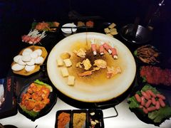 -冰冰龙虾·江湖菜·花园江景餐厅