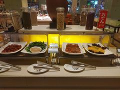 -上海浦东假日酒店逸庭咖啡厅