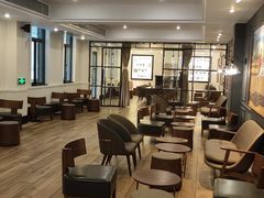 大堂-星巴克臻选(广州沙面店)