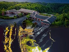 -梭布垭石林景区