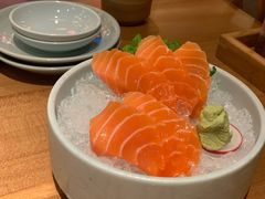 三文鱼刺身-初居食屋日式料理(万象城购物中心店)