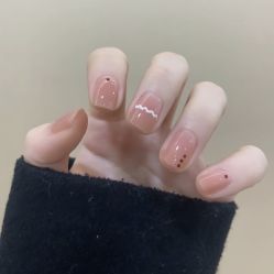 -悦指间美甲美睫