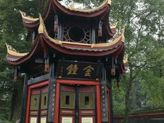 -峨眉山报国寺