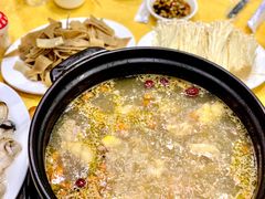 -濠轩阁特色生蚝火锅(水湾路店)