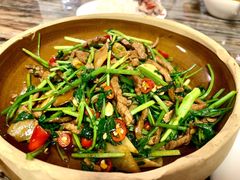 小炒牛肉-民间瓦缸煨汤館(嵩山路店)