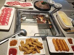 -海底捞火锅(新松江路生日主题店)