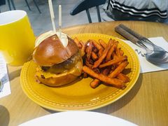 -HELLO 27 意面·沙拉·帕尼尼