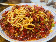 -歹歹的加个面过油肉拌面