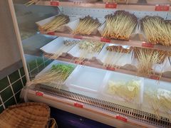 -巷子里头麻辣烫火锅串串(温江店)