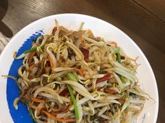 笨豆芽炒粉-满园烤鸭·春饼(太原街万达店)