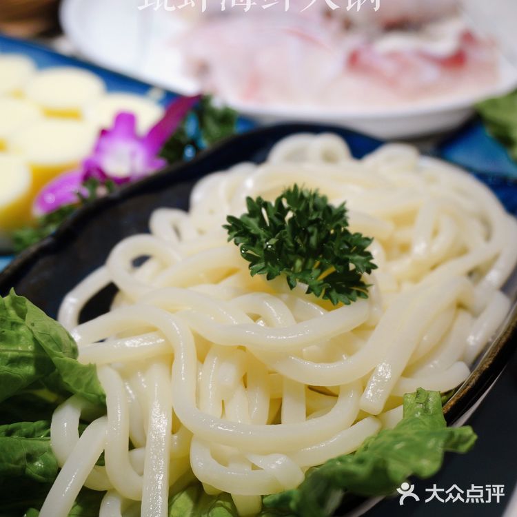 ‼️加拿大A 级象拔蚌｜这家甄蚌海鲜火锅真棒😋