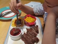 -菲滋意式餐厅(金华银泰城店)