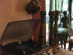 -SISTERS BAR RESTAURANT川意酒馆(嘉善老市H楼店)