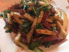 土豆条煸牛肉-德居源