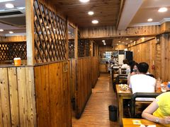 -老东镇啤酒屋海鲜加工·蒸汽海鲜·海鲜烧烤(台东店)