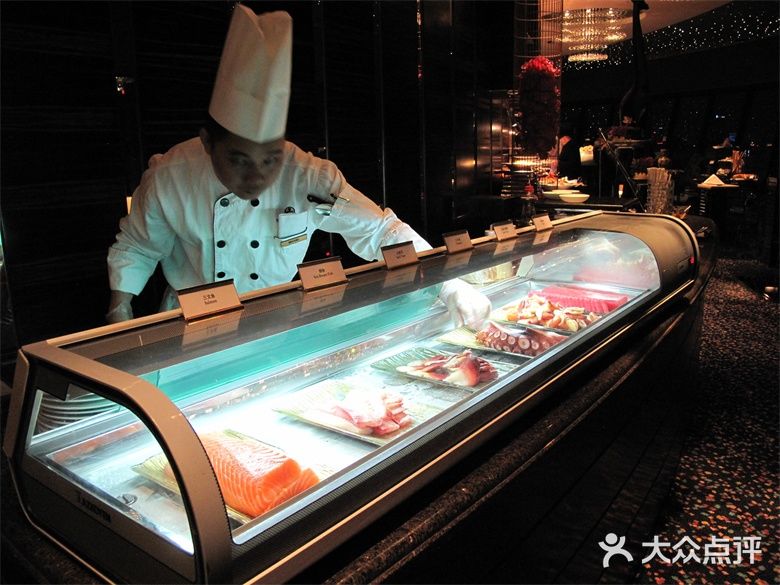 广州花园酒店·凌璇阁旋转餐厅CAROUSEL360海鲜图片