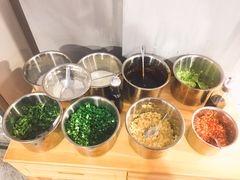 调料台-马路边边·成都串串(翠柏路店)