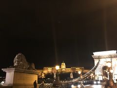 -多瑙河畔鞋履雕塑