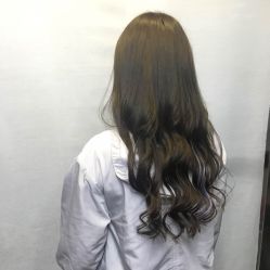 点击看大图 不漂染的闷青色,晚上效果-天下皇剪新潇洒美容美发