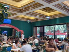 -沙枣树辣子鸡•新疆家常菜(喀什西路店)