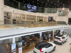 -杭州中沃沃尔沃4S店(滨江区店)