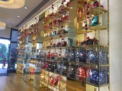 -VENCHI 闻绮(上海佛罗伦萨小镇店)