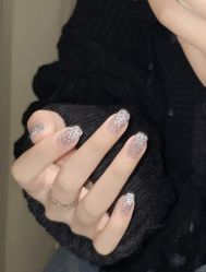 -芊冉•美甲美睫纹绣