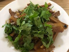 凉拌牛肚-王三姑牛肉饼