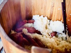 -梁阿婆廿年老牌扣肉糯米饭