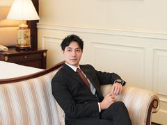 -深圳富苑皇冠假日套房酒店