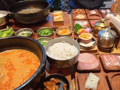 -银米·云南传统过桥米线(双廊黑金冠店)