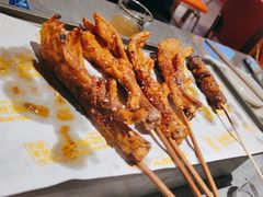 -威记烧嘢·南宁烧烤·超级生牛(绿地店)