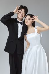 -喜爱高定婚纱摄影