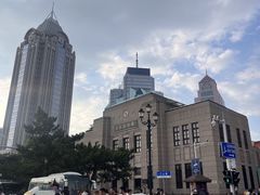 -郑庄脂渣海鲜楼(九水路店)