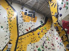 -问山MountQuest攀岩馆