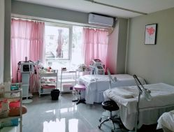 -Pink You美甲洗眉纹绣定制中心