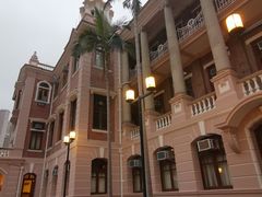 -香港大学