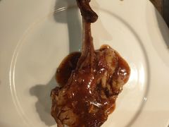 -大中华希尔顿酒店-念自助餐·嗨啤·小龙虾
