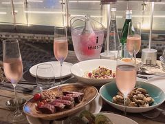 -MONICH牛排融合餐厅(和义大道购物中心店)