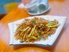-梁姐啤酒鱼(兴坪古镇店)