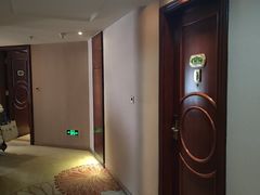 -维也纳酒店(广州番禺市桥地铁站店)