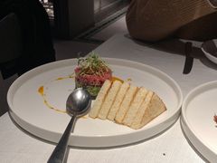 牛肉塔塔配牛油果黑橄榄酱-Solo(衡山路店)