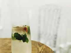 -共舞时光猫咖·狗咖(新街口店)
