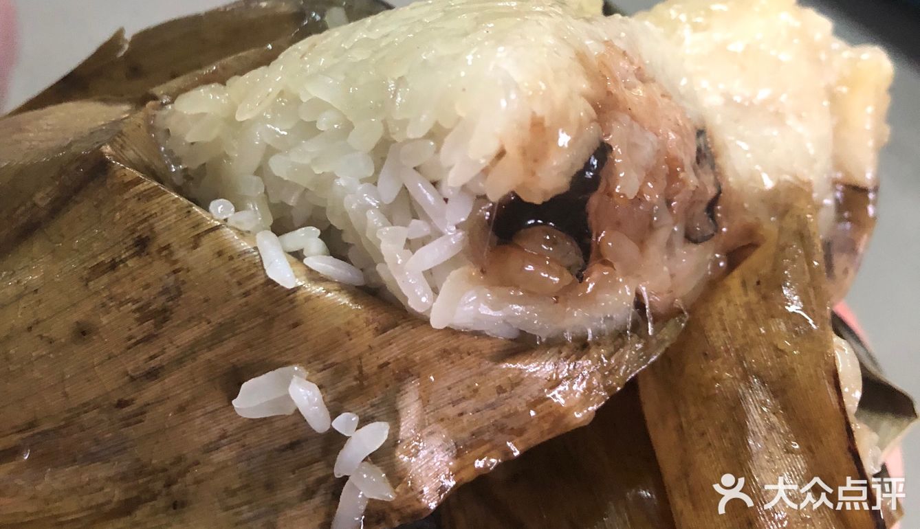这次吃到的粽子里面还有栗子