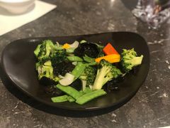 橄榄油炒田园时蔬-港丽餐厅(高德置地店)