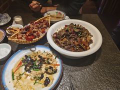 -靠山屯东北农家菜(八龙桥雅苑店)