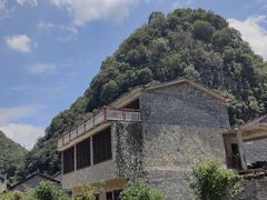 -高荡千年布依古寨旅游景区