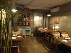 大堂-HIGH FIVE哈福手工汉堡(桂林路店)