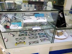 -上海大学附属上海和平眼科医院