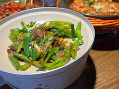 -廖师傅大蒜炒腊肉(袁家岭店)